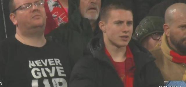 五万人死寂！连犯规都没力气，利物浦出局真相到底多绝望？